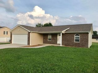 235 E Langdon Rd, Science Hill, KY 42553