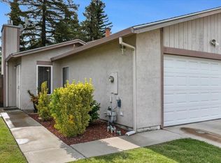 1296 Spruce Ln APT 11, Manteca, CA 95336