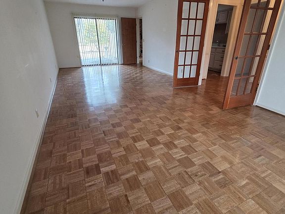 4th image of 5 Calabash Court