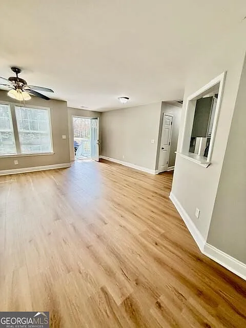 3 bed, 2.0 bath, 1462 sqft, $2,350 — Photo 3