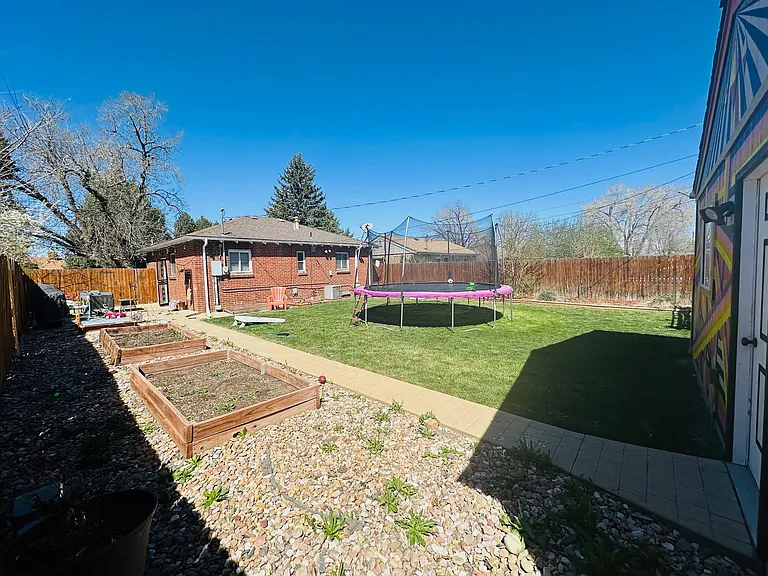 3520 Magnolia St — Photo 43