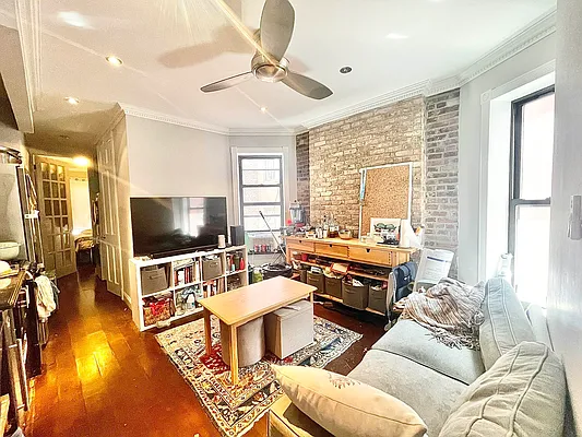 Rented by Century 21 Premier  | media 6