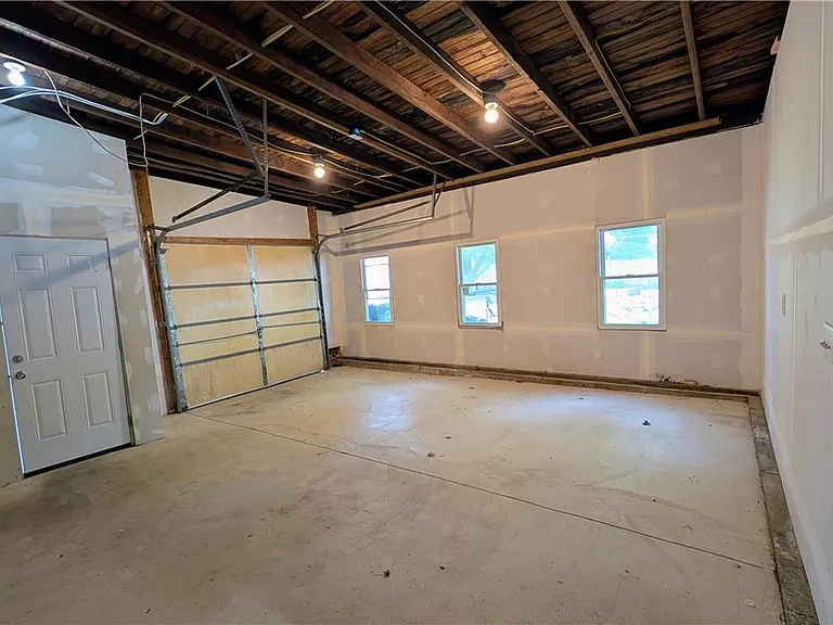 2057 S Delaware Dr — Photo 14