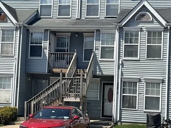 243 Pond Way #B, Staten Island, NY 10303