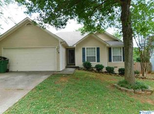 110 River Oaks Dr NW, Madison, AL 35758