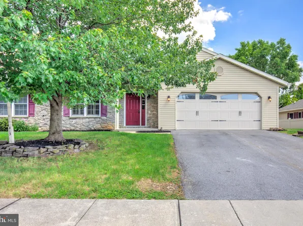 413 Flaxen Ln, Ephrata, PA 17522