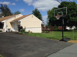 309 Mail Route Rd, Sinking Spring, PA 19608