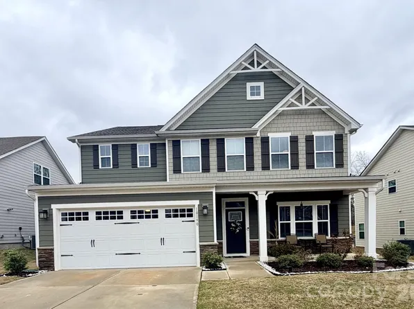 10190 Black Locust Ln #383, Charlotte, NC 28215