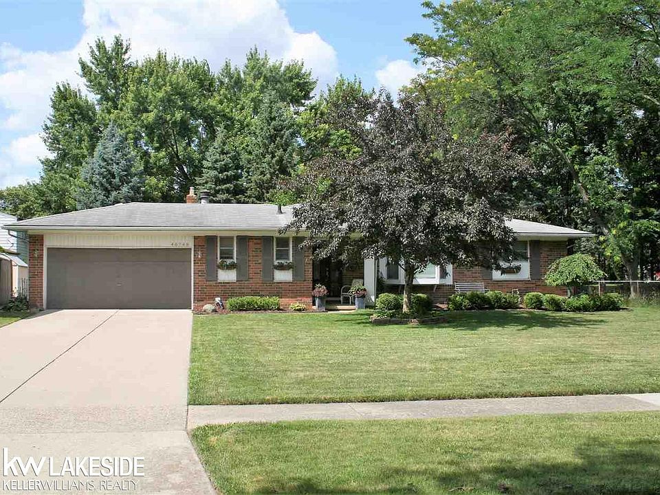 1st image of 40748 Lizabeth Dr