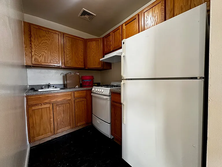 34-57 73rd St #4D — Photo 4