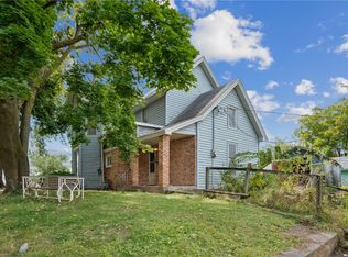 302 W Main St, Lisbon, IA 52253