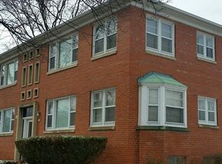 409 N Honey Creek Pkwy APT 3, Milwaukee, WI 53213