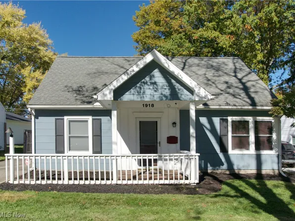 1918 Tudor St, Cuyahoga Falls, OH 44221