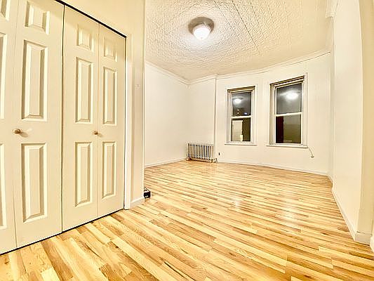 1st image of 286 6th St #3L
