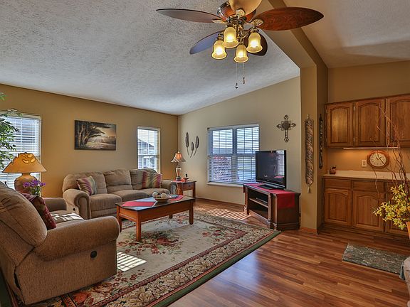4th image of 23030 S Pine Valley Dr