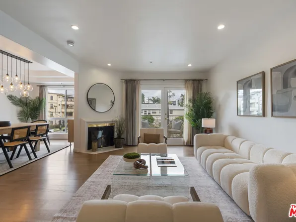 11690 Montana Ave APT 201, Los Angeles, CA 90049
