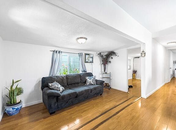 3rd image of 2059 E Avenue I Space 141