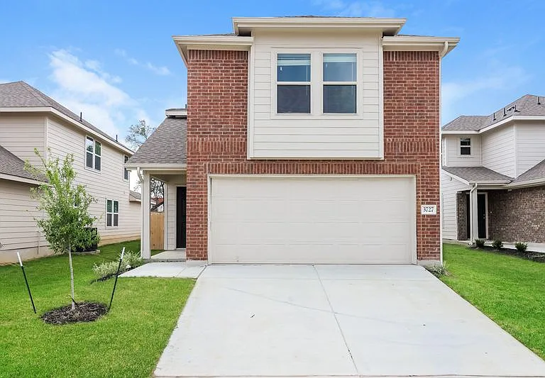3727 Somers Crst — Photo 1