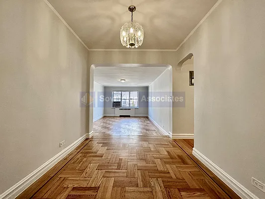 Rented by Sovereign Associates | media 13