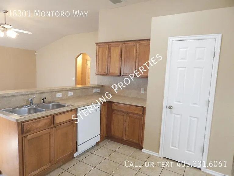 18301 Montoro Way — Photo 6