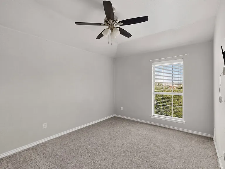 1236 Blue Brook Dr — Photo 30