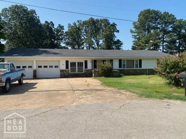 109 Grove Dr, Jonesboro, AR 72401
