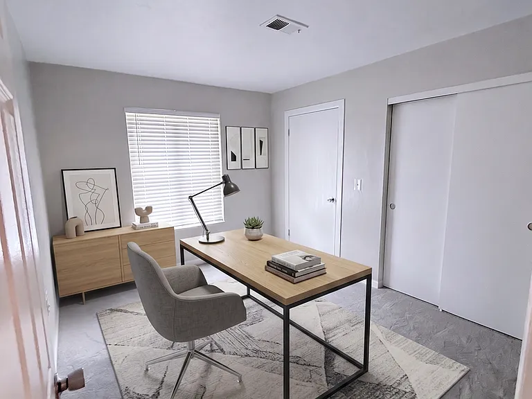 The Oaks Apartments — Photo 27