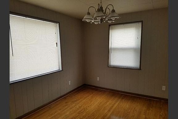2nd image of 2627 Gehrum Ln