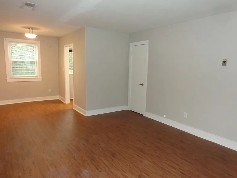 307 W Little Creek Rd #B — Photo 7