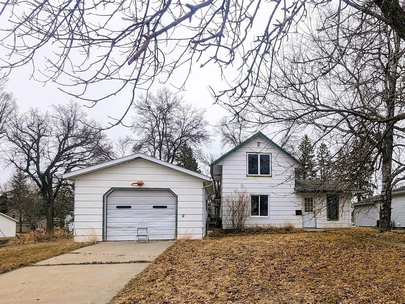 717 4th St NE, Fosston, MN 56542 Zillow