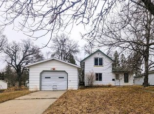 717 4th St NE, Fosston, MN 56542