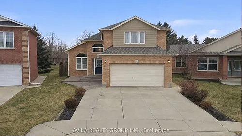 114 Braemar Ave Photo 1