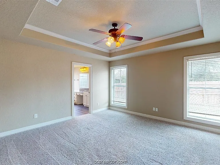 3925 Devrne Dr — Photo 12