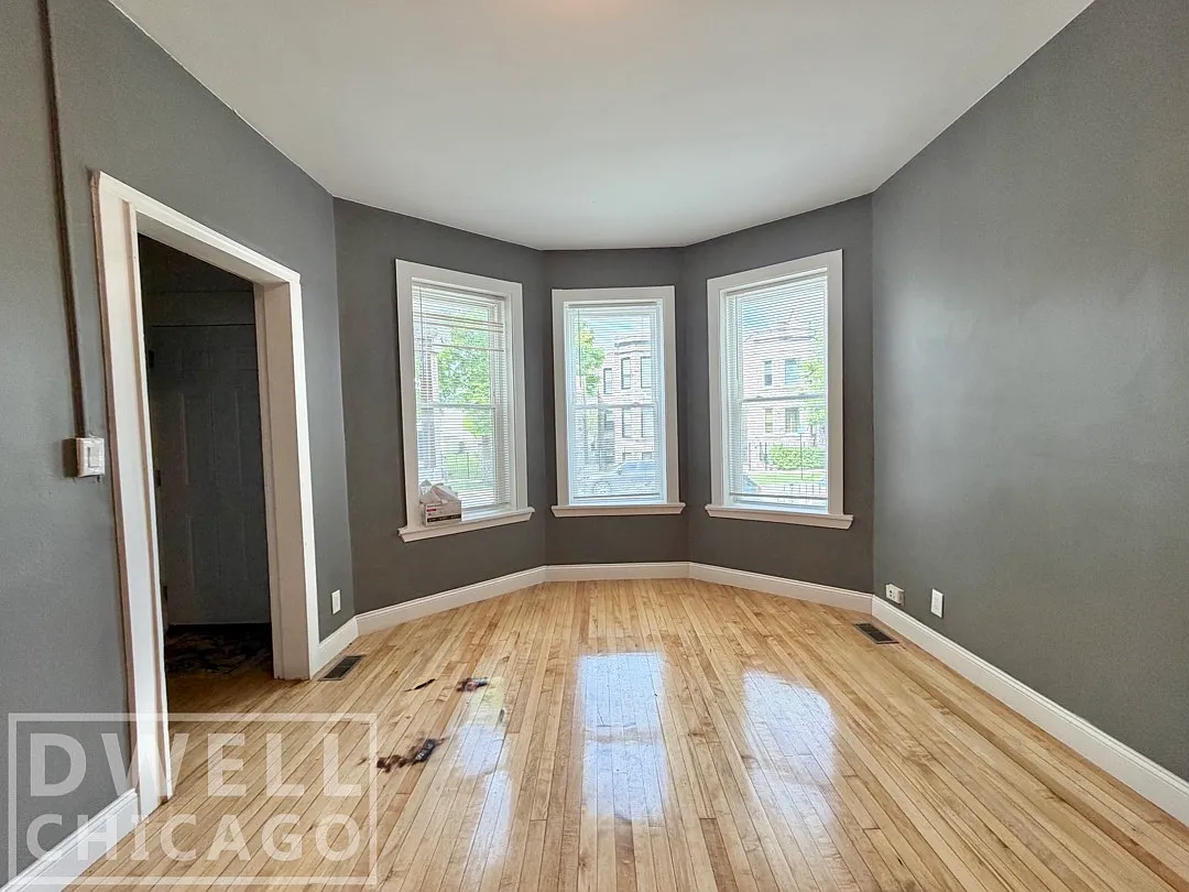 Building Photo - 731 N Christiana Ave #1F