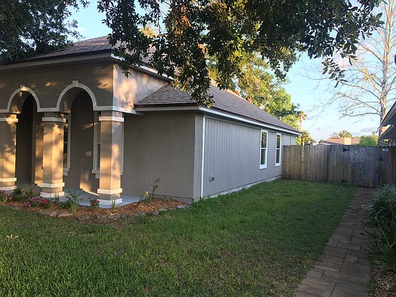 2nd image of 13240 Arabella Dr