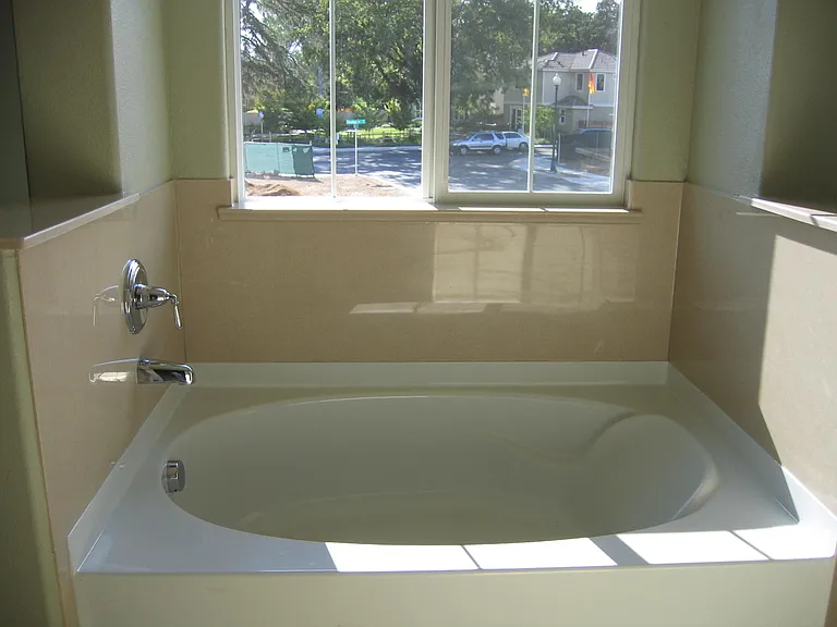 401 Toyon Ln — Photo 7