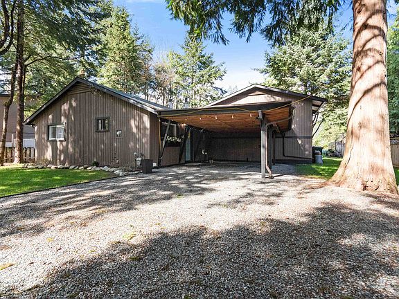 4th image of 30 Robertson Cres