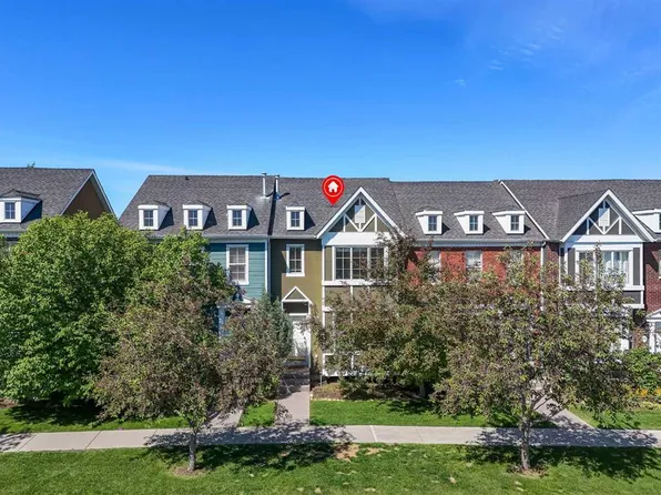 304 NE Rainbow Falls Dr, Chestermere, AB T1X 0E4