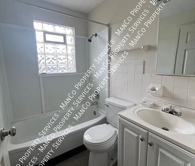 1300-1330 Chardon Ct #1326 — Photo 8