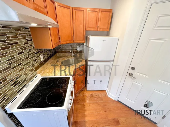 2025 N 4th St, Philadelphia, PA