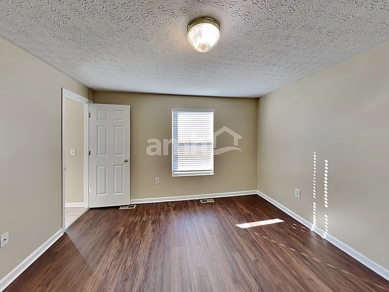 456 Kathryn Dr — Photo 9