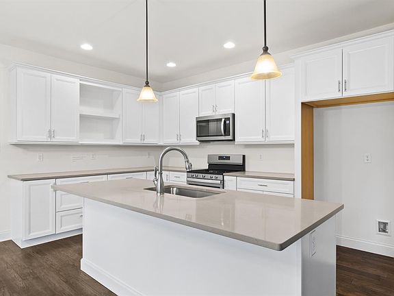 5th image of 8432 Shell Dr
