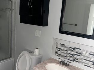 40 Primrose St FLOOR 2, Pawtucket, RI 02860
