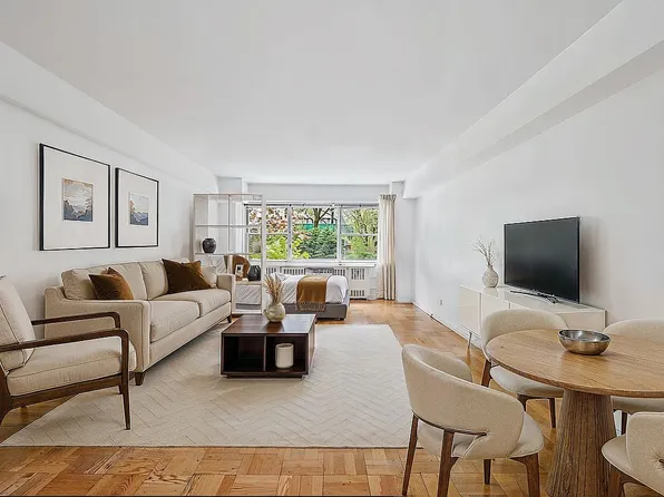 333 E 46th St APT 1D, New York, NY 10017