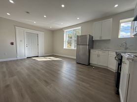 6900 Cedar Park Ave, Philadelphia, PA