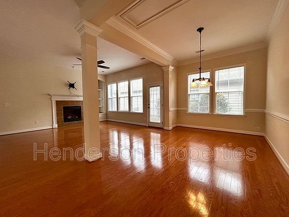 3rd image of 6533 Old Magnolia Ln