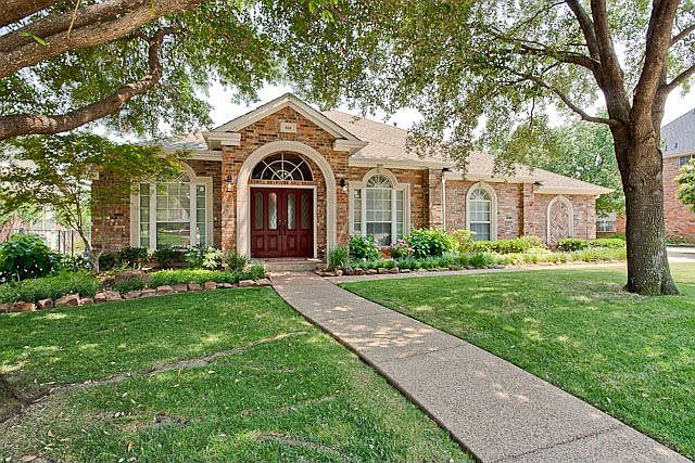 1st image of 616 Water Oak Dr