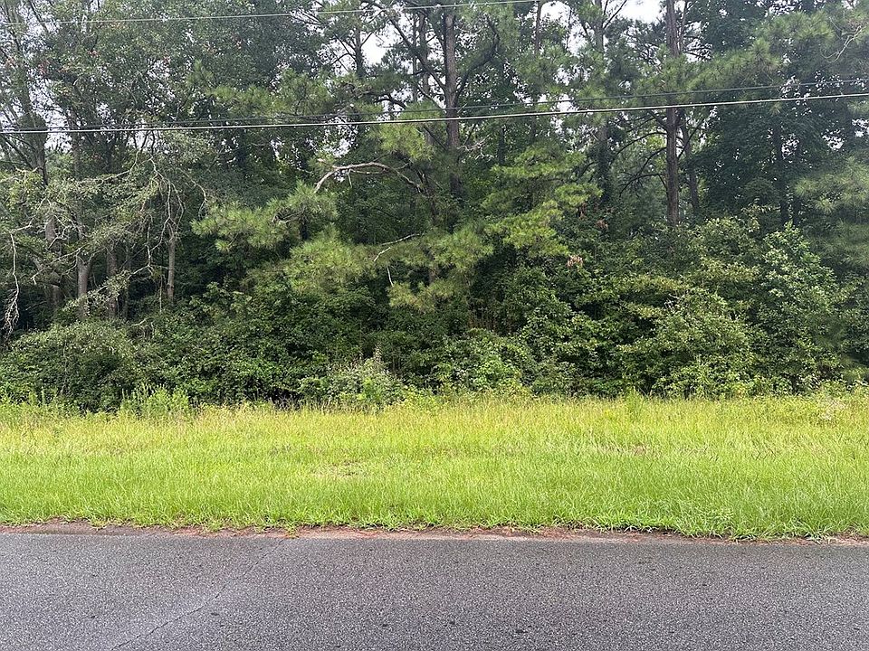 2nd image of 115 Phillips Cir