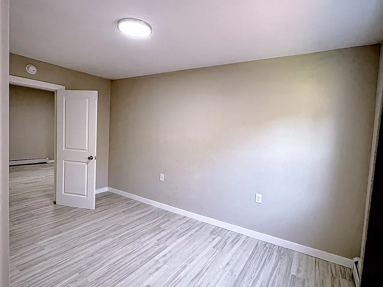 181 Pine St #1 — Photo 14