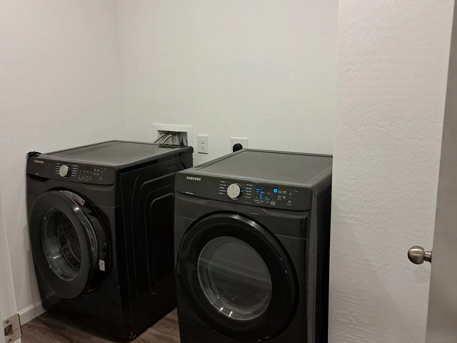 3 bed, 1155 sqft, $1,500 — Photo 3